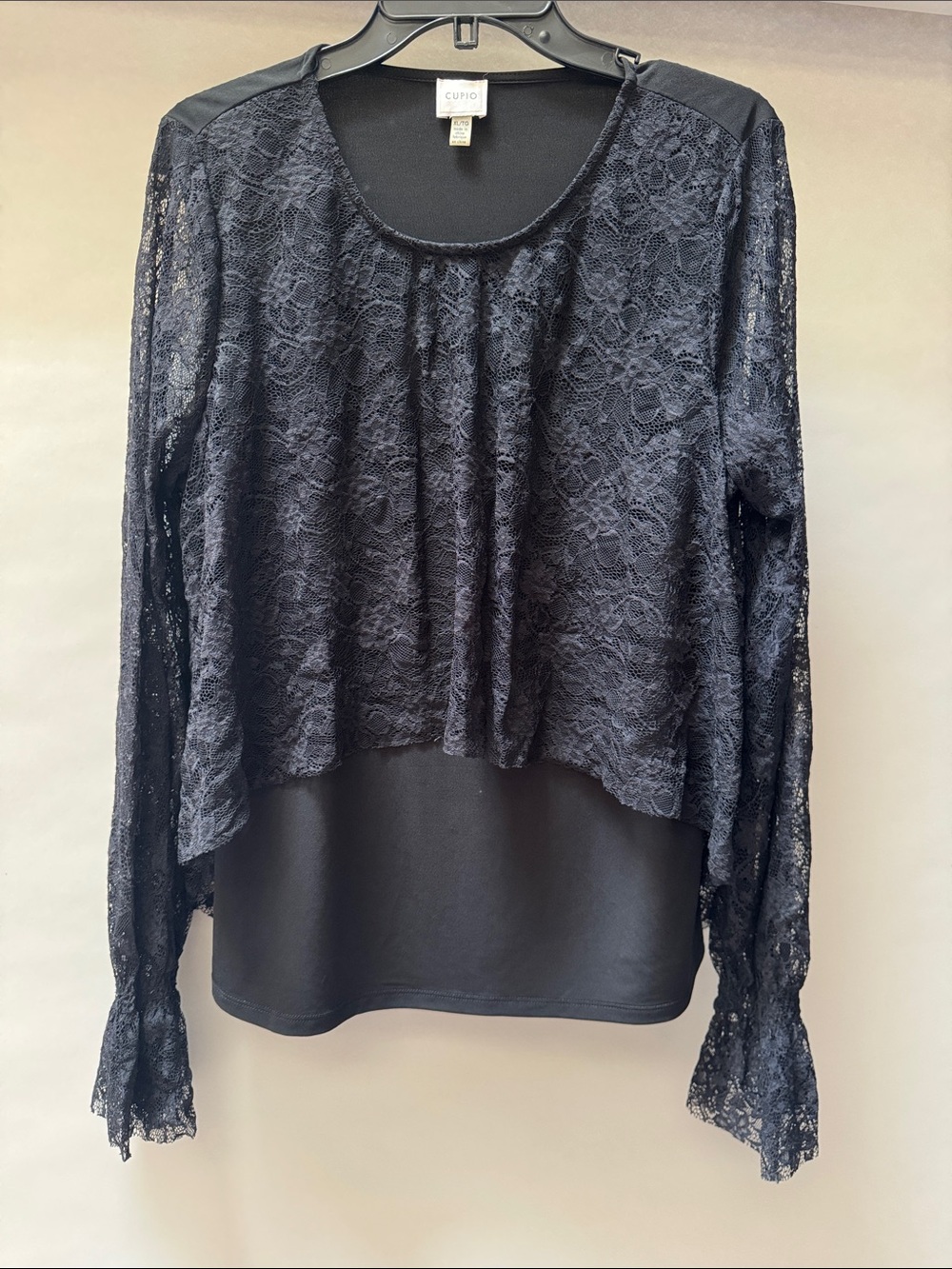 Cupio Black Lace-Overlay Long Sleeve Blouse